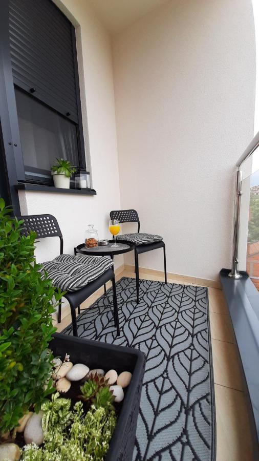 Nina Studio Apartment Bijeljina Eksteriør bilde