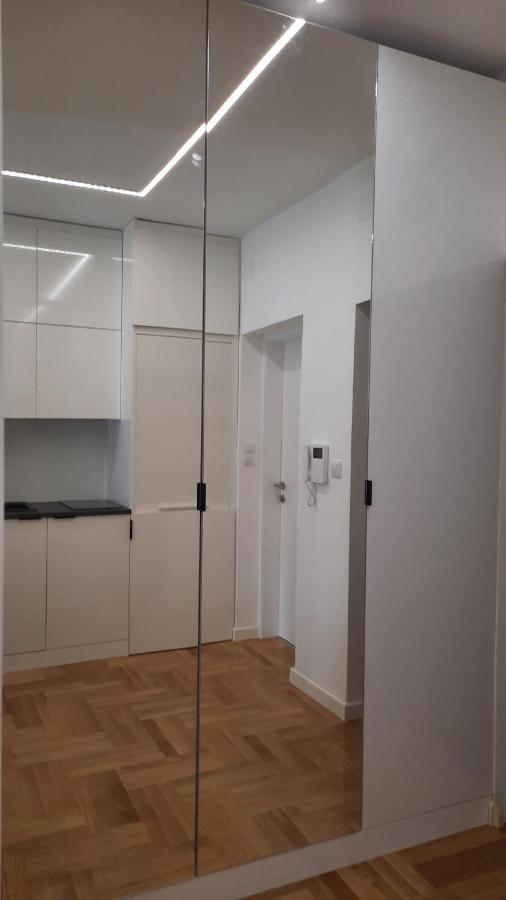 Nina Studio Apartment Bijeljina Eksteriør bilde